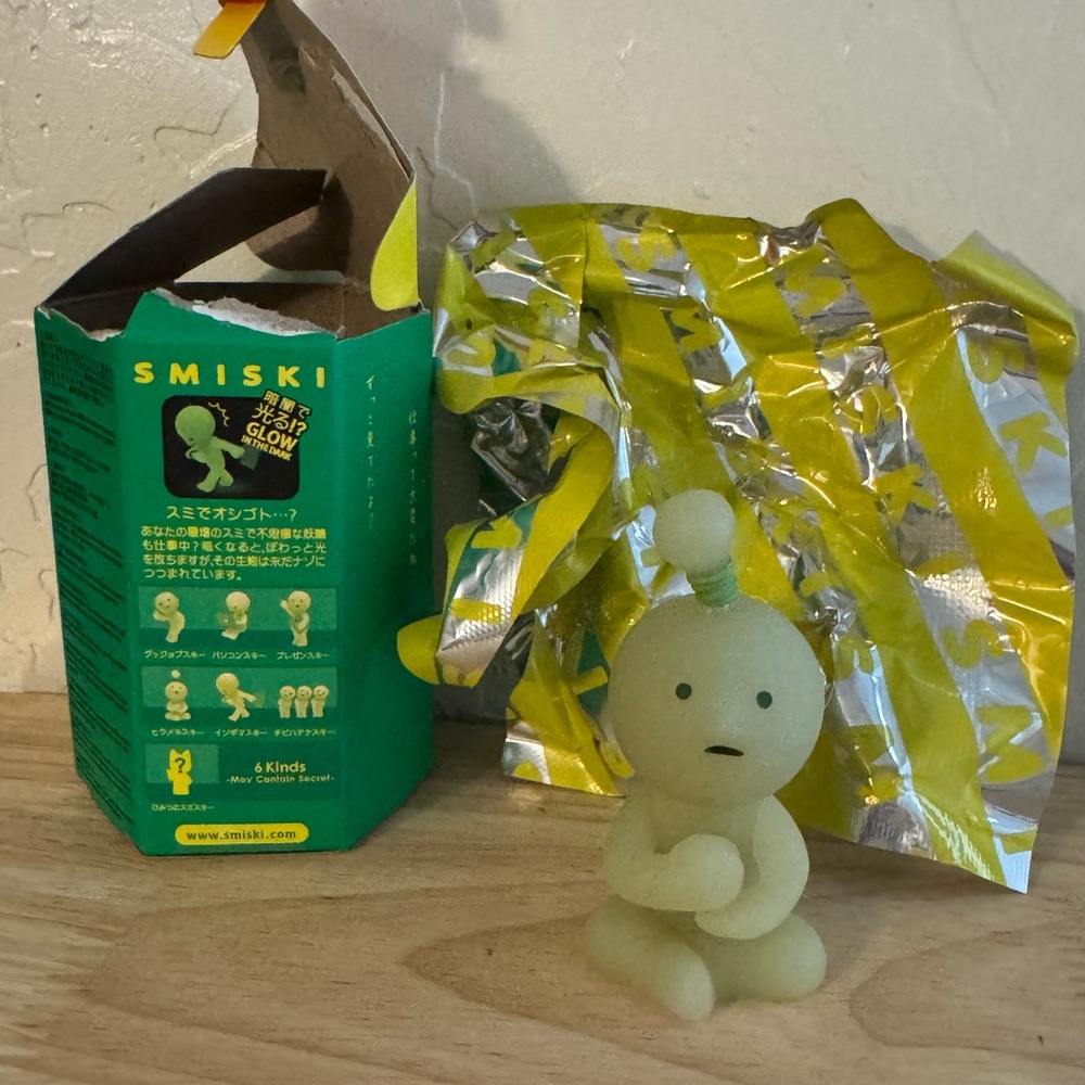 Smiski Glow Figure Green Glow Collectible